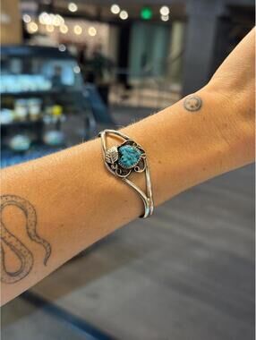 Vintage Sterling Silver Turquoise Cuff Bracelet Navajo Leaf Cuff Southwestern